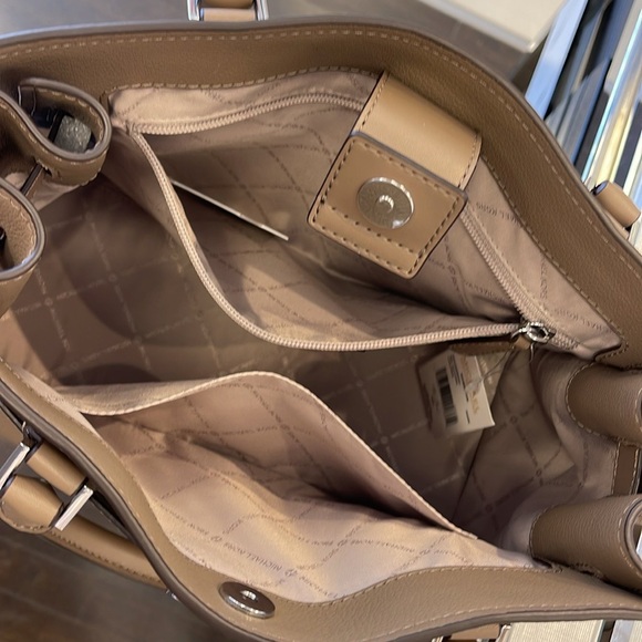 MICHAEL KORS HAMILTON MEDIUM SATCHEL 
 COLOR: Dusk 
NWT - Picture 6 of 16